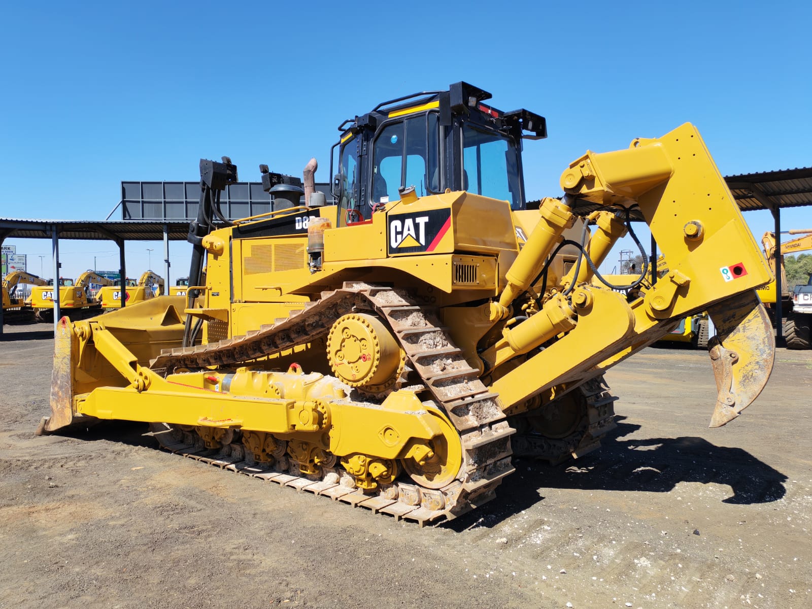 Caterpillar D8R Track-Type Tractor